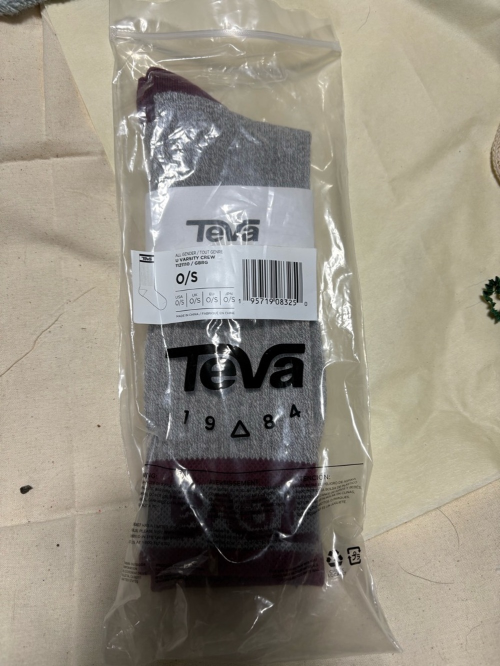 Teva Gray and Maroon Crew Socks – Packaged Men's Casual Socks
